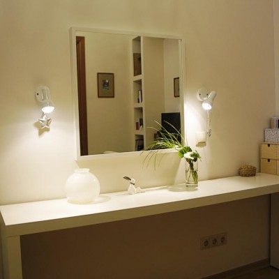 Ремонт квартиры на Жуковского. Розетки и светильники для туалетного столика